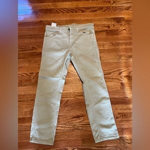 Levi’s 513 jeans